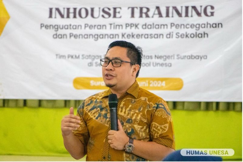 Sesi materi bersama Kasubdit Pencegahan dan Penanganan Kekerasan Seksual, Iman Pasu Marganda Hadiarto Purba, S.H., M.H.