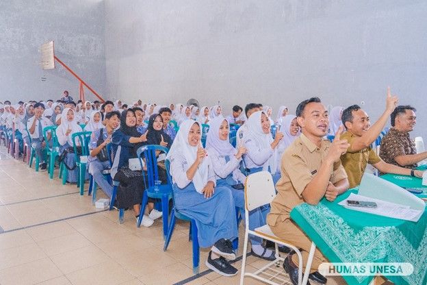 Para siswa dan guru sekolah se-Kabupaten Pacitan antusias mengikuti sosialisasi dan aktif bertanya seputar prodi Kampus 5 Magetan