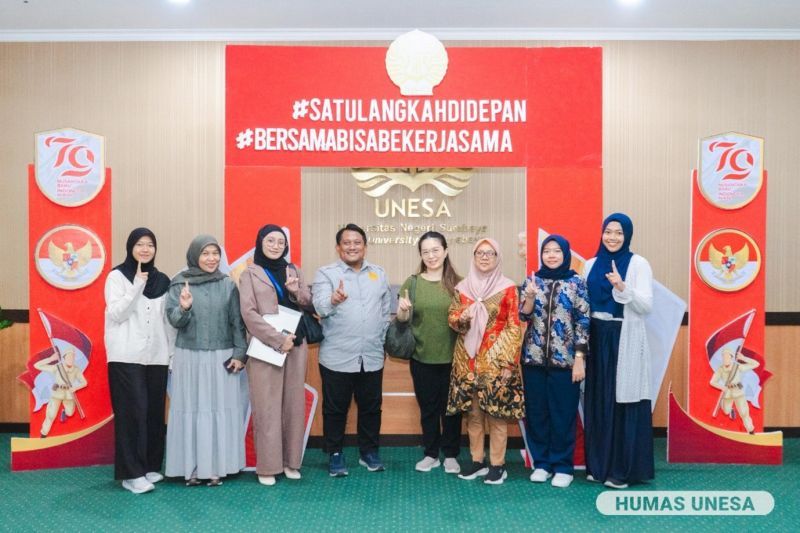 Salah satu yang dibahas dalam pertemuan ini terkait kebutuhan SDM terhadap lulusan UNESA utamanya di bidang bahasa untuk berkarier di PT Carimax Technology Indonesia.