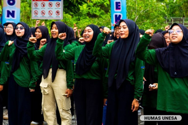 Diharapkan, mahasiswa ‘BONEK UNESA’ menjadi pelaku usaha atau pebisnis sukses ke depan.