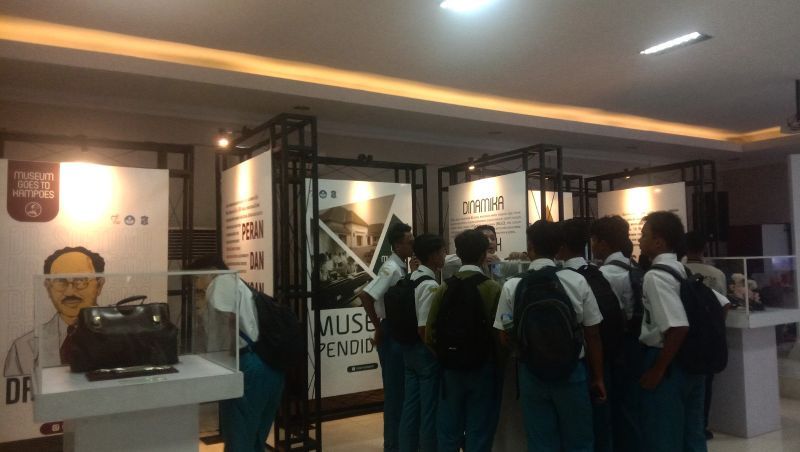 Pameran kesejarahan UNESA "digeruduk" pelajar SMA se-Kota Surabaya