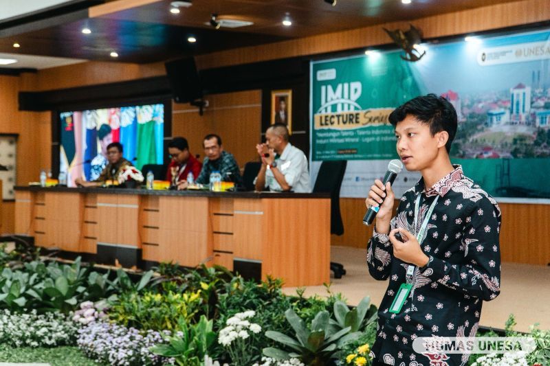 Kegiatan IMIP Lecture Series yang dihadiri ratusan mahasiswa selingkung UNESA